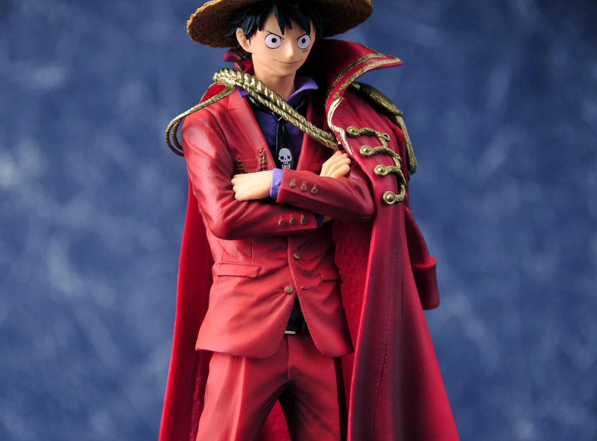 Red Cape Luffy – 20th Anniversary Edition Figurine