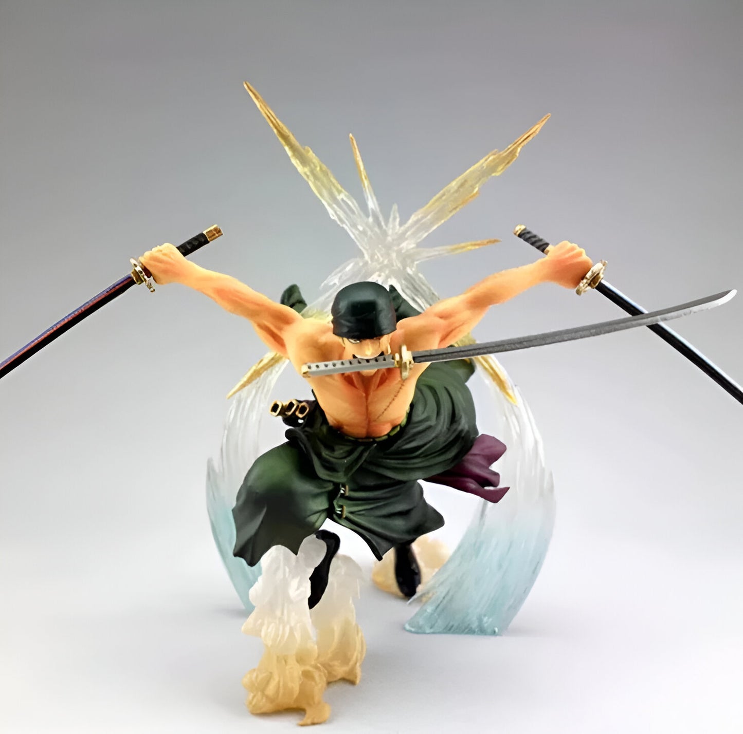 Roronoa Zoro Battle Pose Figurine – One Piece Collectible